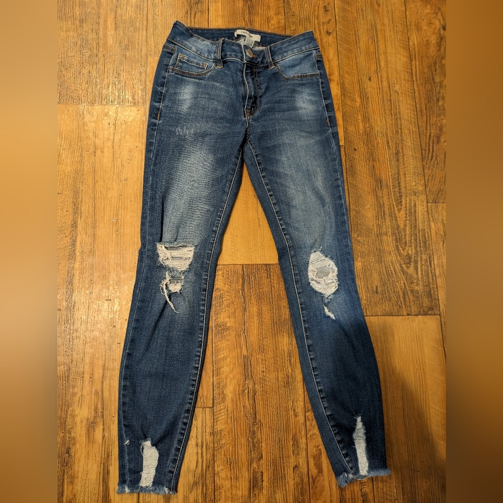 Refuge Destressed Skinny Leg Jeans Women's Size 2 Stretch Blue Denim